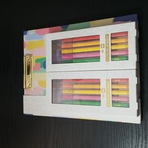 Notebook & 20 Ultra Fine Line Markers